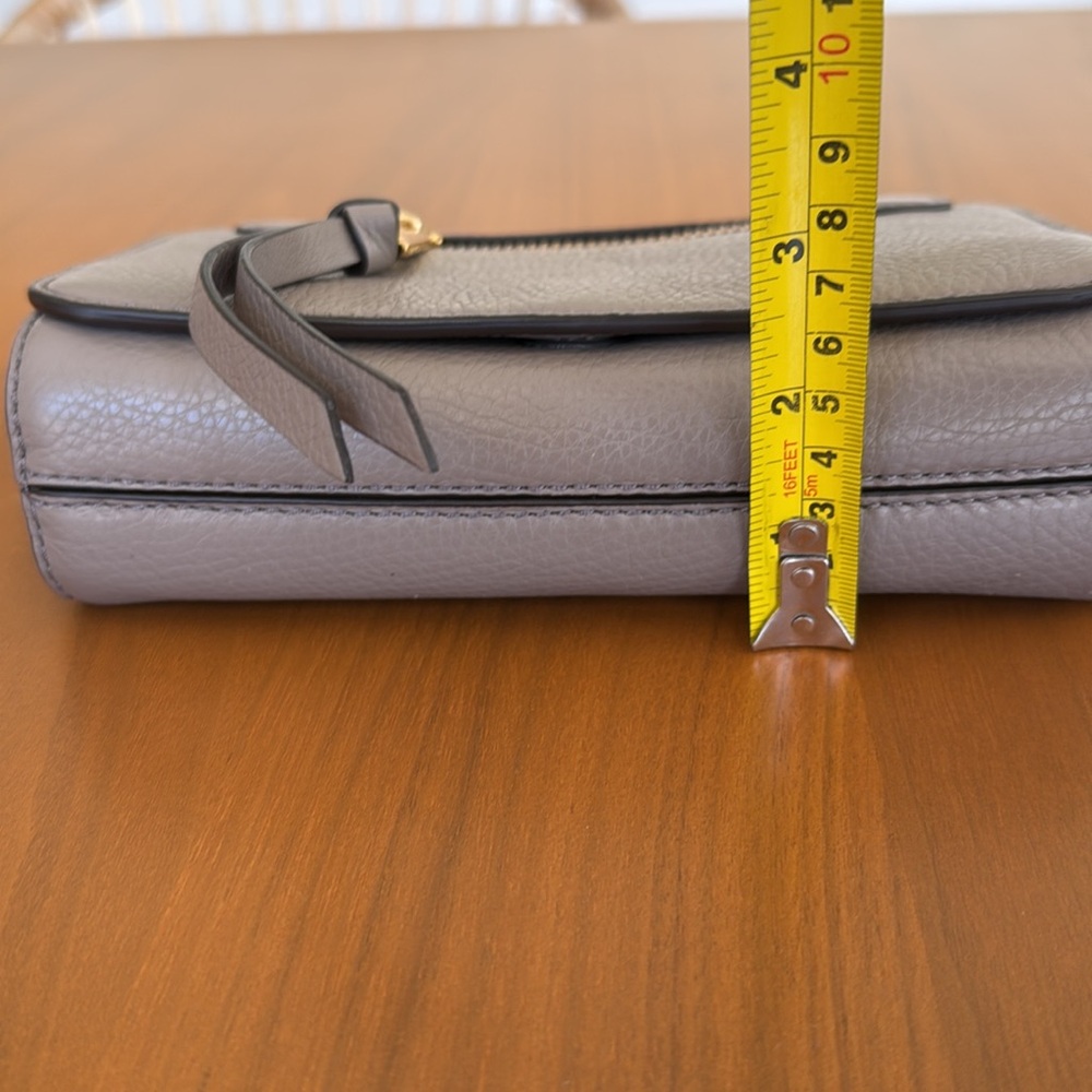 Marc Jacobs Recruit Gray/Taupe Pebbled Leather Crossbody Bag EUC - Picture 12 of 14